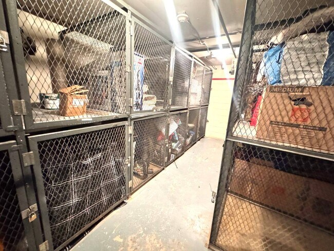 Building Photo - 2 Villa Verde Dr