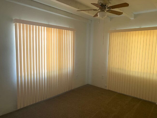 Building Photo - "Cozy Desert Oasis: Charming 2-Bed, 2-Bath...