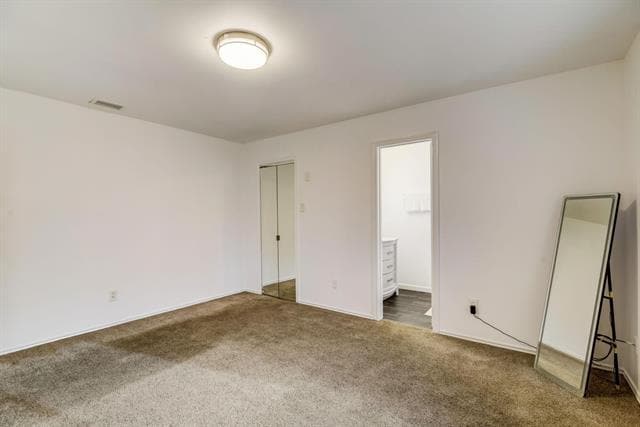 Building Photo - 4233 Glen Ridge Dr