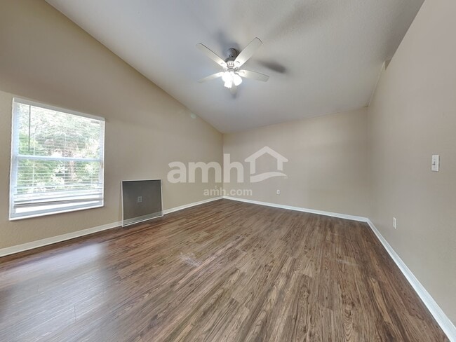 Building Photo - 5817 Mohr Loop