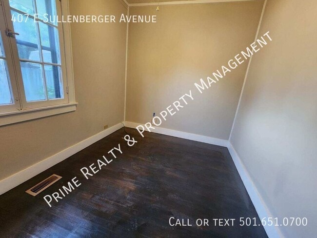 Building Photo - 407 Sullenberger Ave