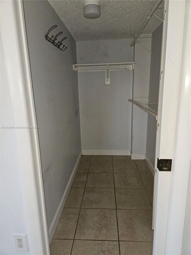 Building Photo - 8005 SW 107th Ave