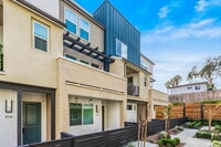 Building Photo - 7631 University Ave