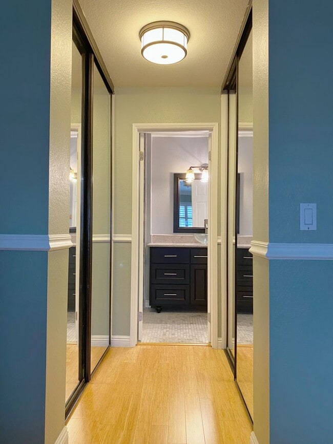 Building Photo - Welcome to the beautiful neighborhood of W...