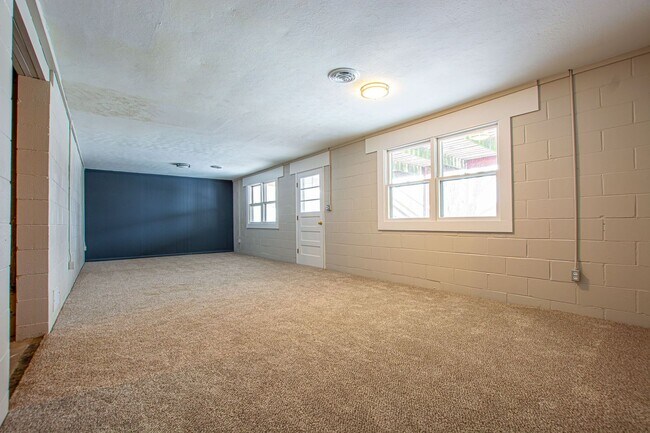 Building Photo - Beautifully Renovated with Lots of Space! 3 Bedroom / 2 Bath Ranch in Blair!