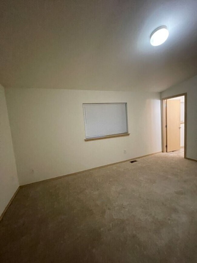 Building Photo - 3bd/2ba Marysville House