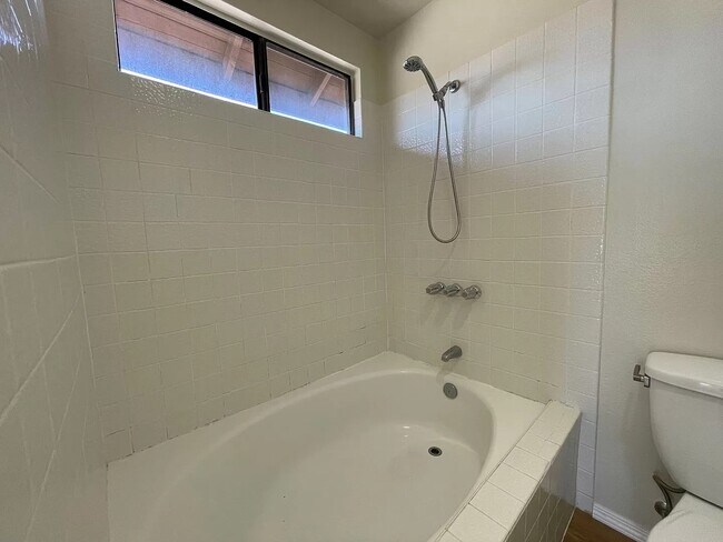 Building Photo - 7573 Flower Meadow Dr