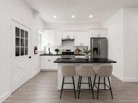 Building Photo - 428 56th St