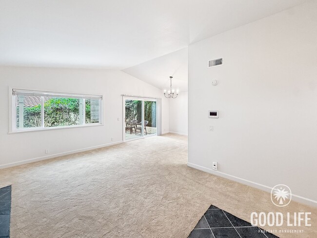 Building Photo - harming 2BR/2BA Townhome with Private Yard & 2-Car Garage in UTC