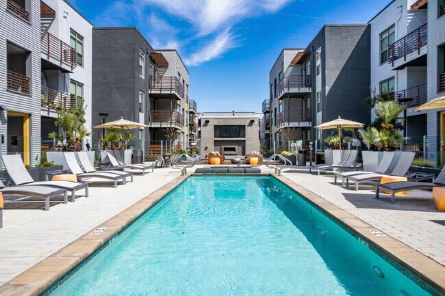 Building Photo - 3645 Haven Ave