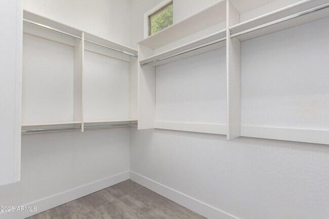 Building Photo - 4711 E Buckboard Ct