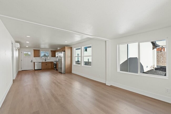 Building Photo - 3109 29th Ave
