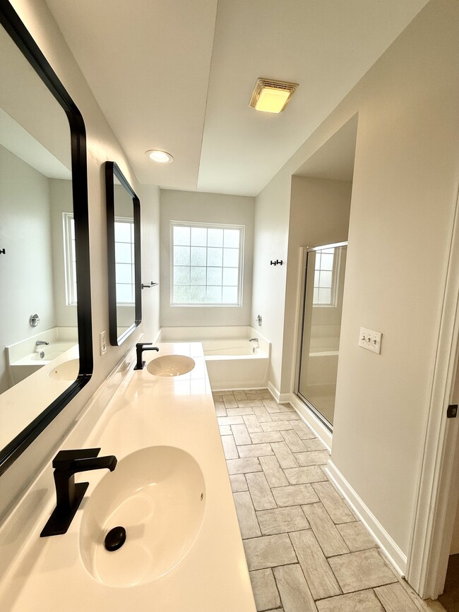 Building Photo - 1462 Wellbrooke Ln