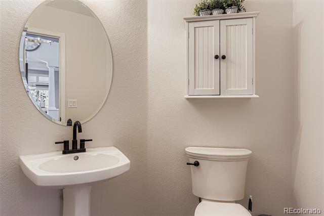 Building Photo - 16332 Parkside Dr