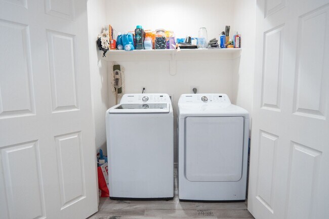 Building Photo - Prime Location Living: 3-Bedroom Gem Near Sam's Club & Yuma Palm Mall