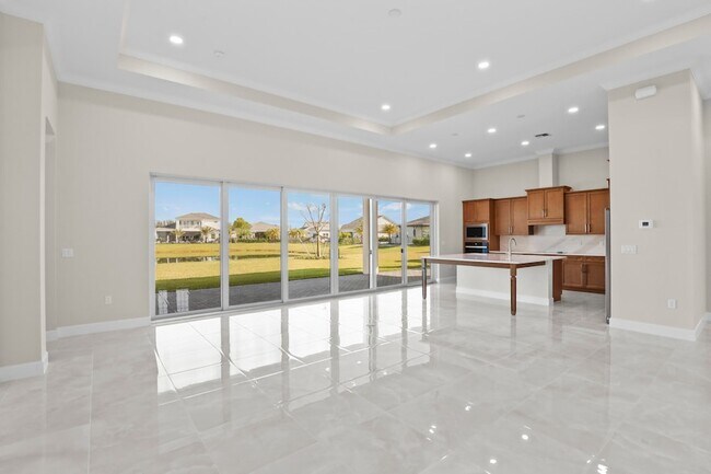 Building Photo - 14823 Wildwood Cir
