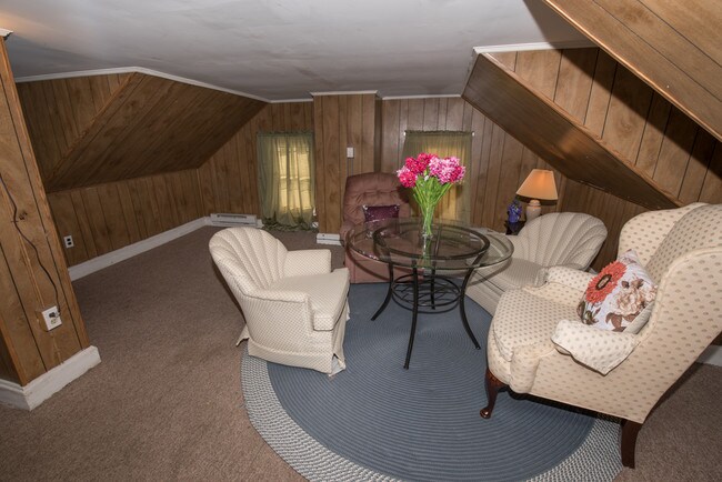Building Photo - 2 bedroom apartment!