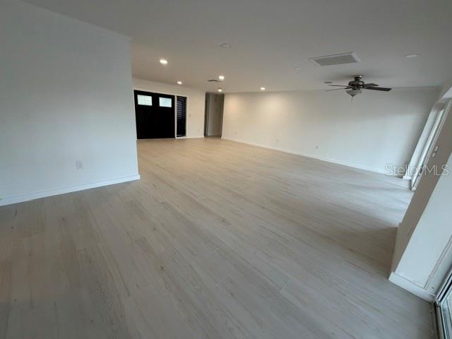 Building Photo - 605 Lotus Ln