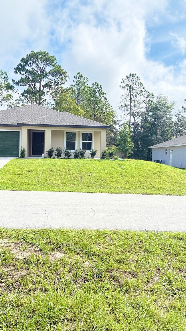 Primary Photo - 9351 N Pineview Way