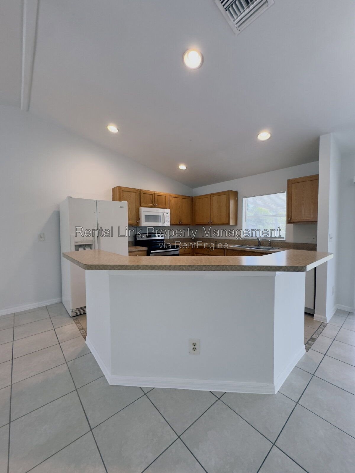 Building Photo - 4867 30th St SW