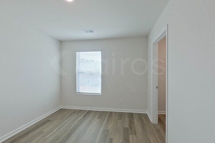 Building Photo - 120 Inez Ave