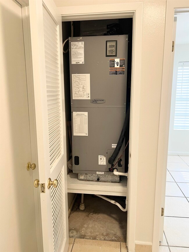 Building Photo - 1515 Quail Creek Rd