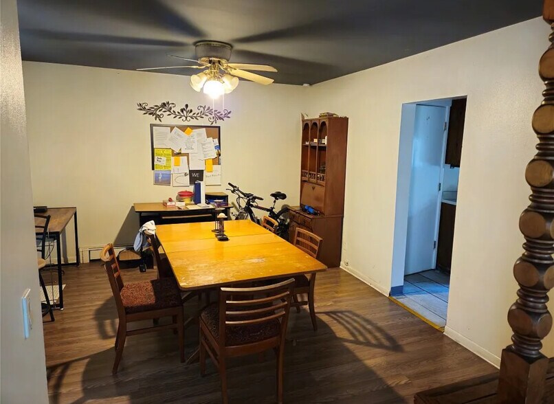 Building Photo - 508 E 9th St