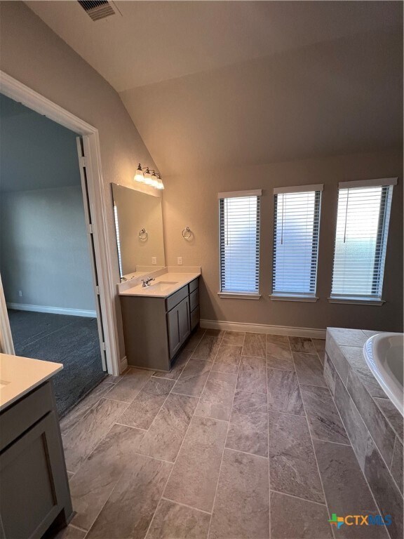 Building Photo - 535 Orchard Way