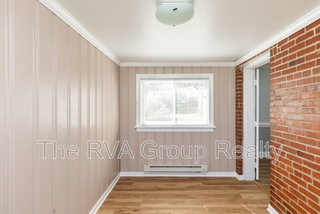 Building Photo - 2415 Dumbarton Rd