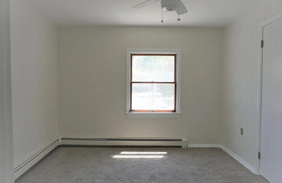 Building Photo - 49 E Transit St