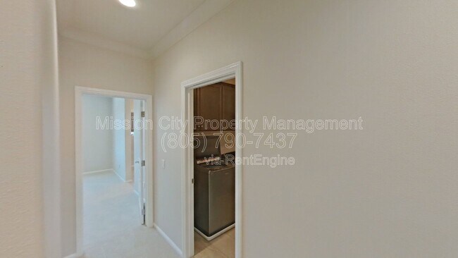 Building Photo - 6600 Calle Koral