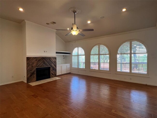 Building Photo - 10400 W Cave Loop
