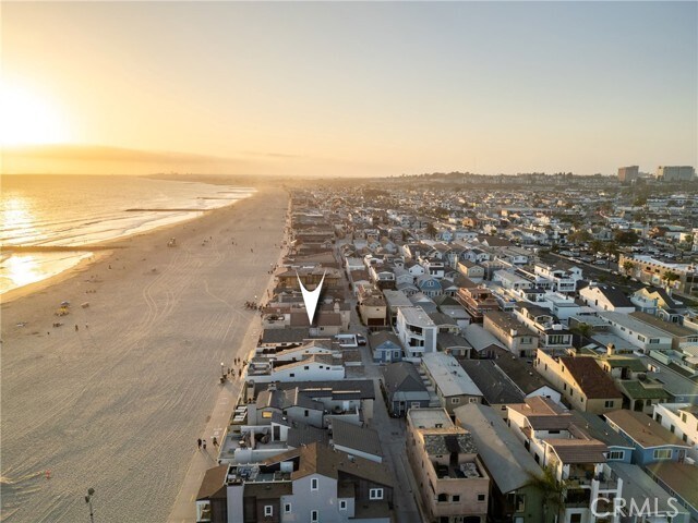 Building Photo - 2500 W Oceanfront