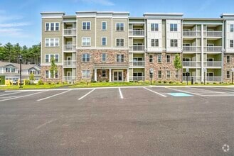 Building Photo - 4 Winslow Ln