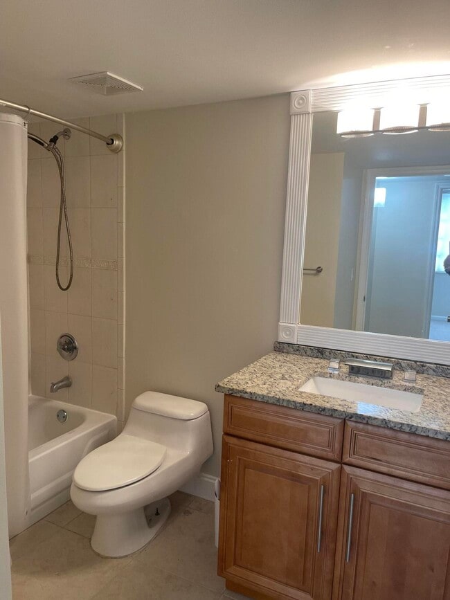 Building Photo - 1743 Village Blvd