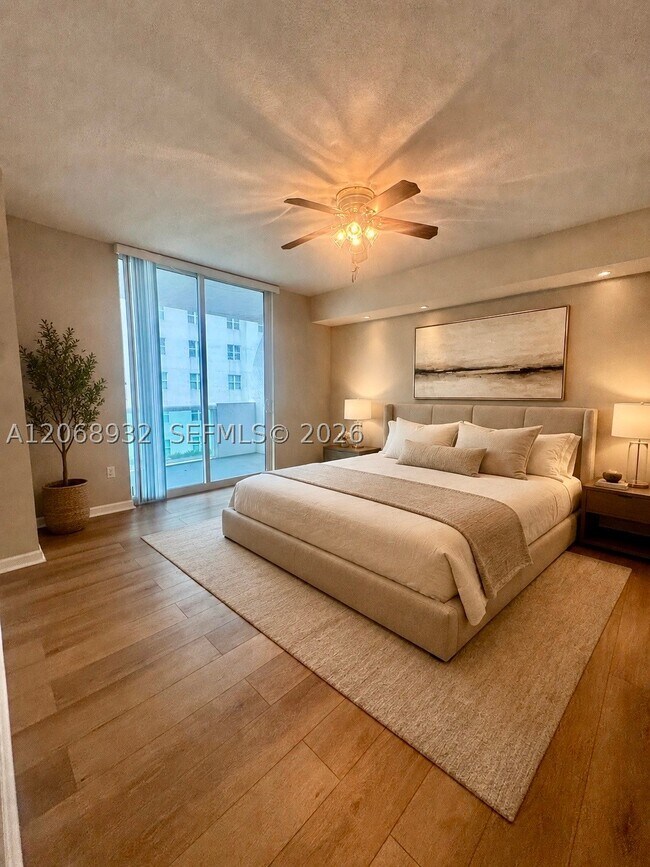 Building Photo - 7900 Harbor Island Dr