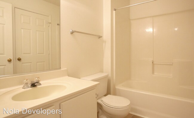 Building Photo - 2 br, 1.5 bath Apartment - 763 Monet Dr.