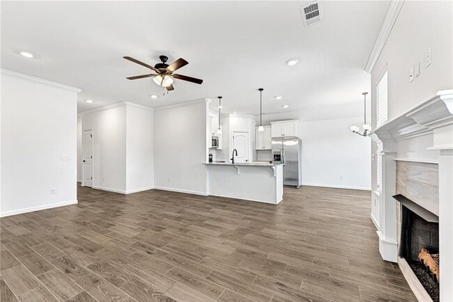 Building Photo - 266 S Coventry