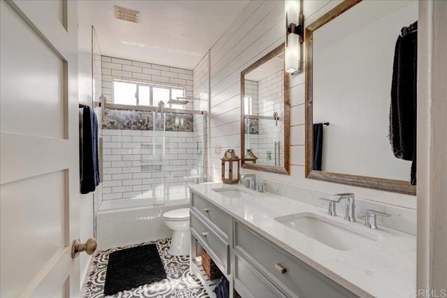 Building Photo - 14947 Moonglow Dr
