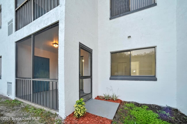 Building Photo - 3165 South St