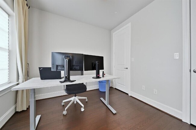 Building Photo - 1315 Hunters Meadow Ln