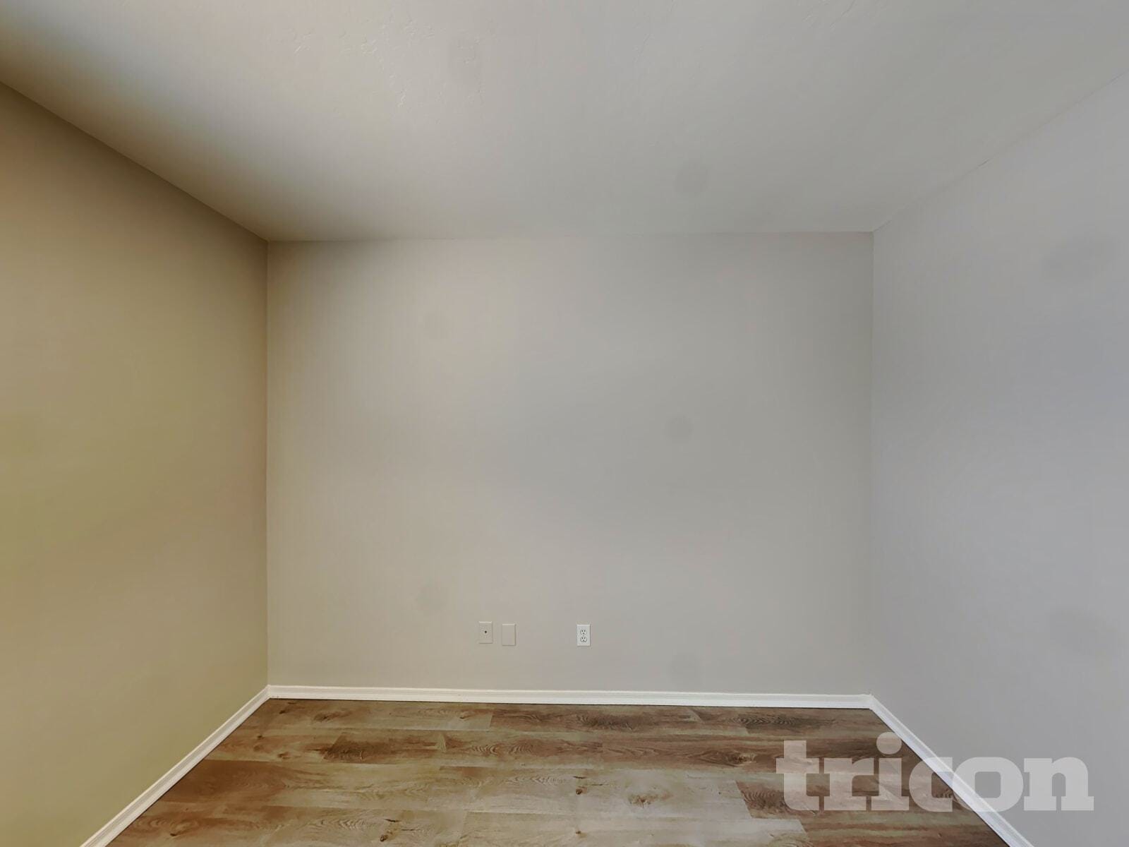 Building Photo - 12008 W Rosewood Dr