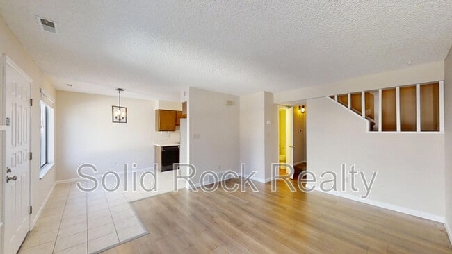 Building Photo - 2778 Hearthwood Ln