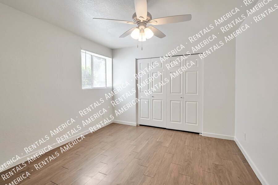 Building Photo - 1340 N Recker Rd