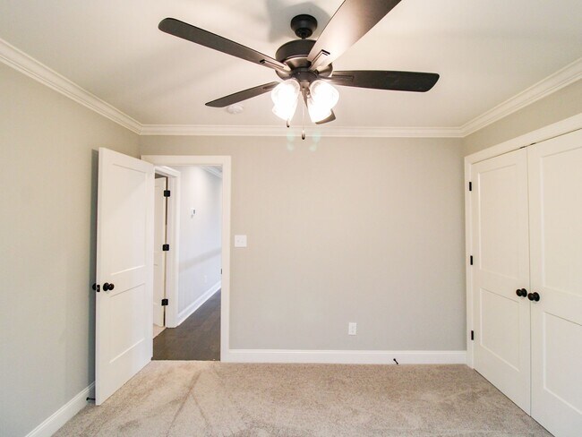 Building Photo - Beautiful two story home at Whispering Pines!
