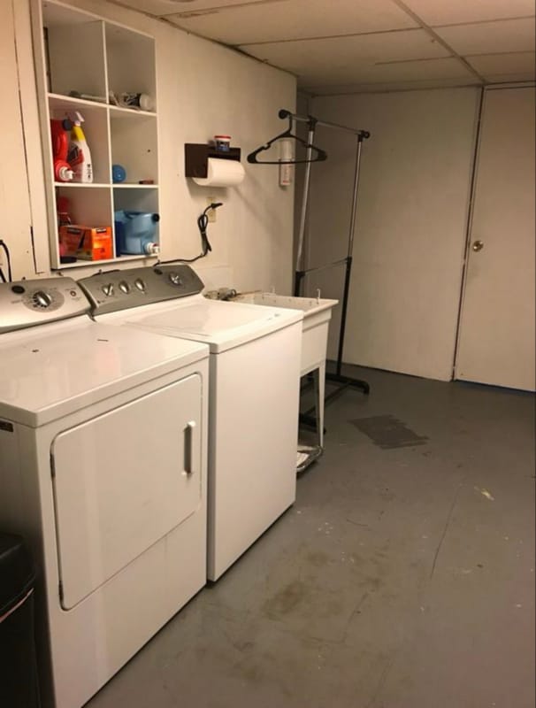 Building Photo - 313 Male Ave