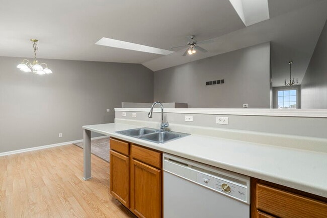 Building Photo - 1493 Stonefield Dr