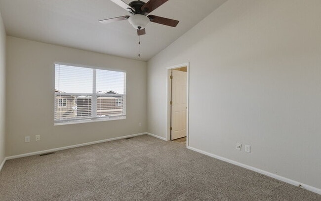 Building Photo - “Move-In Ready Townhome – November Rent Free!”