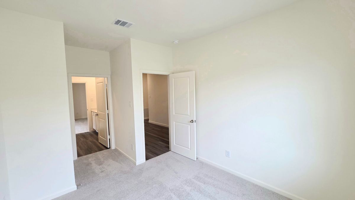 Building Photo - 1238 Herring Dr