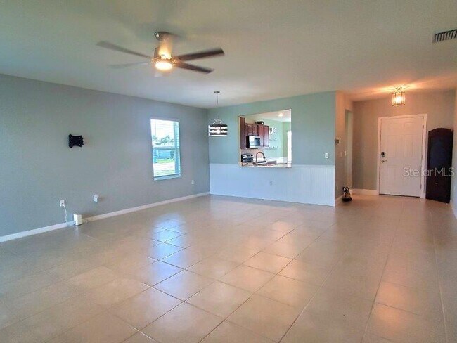 Building Photo - 3648 Pebble Terrace